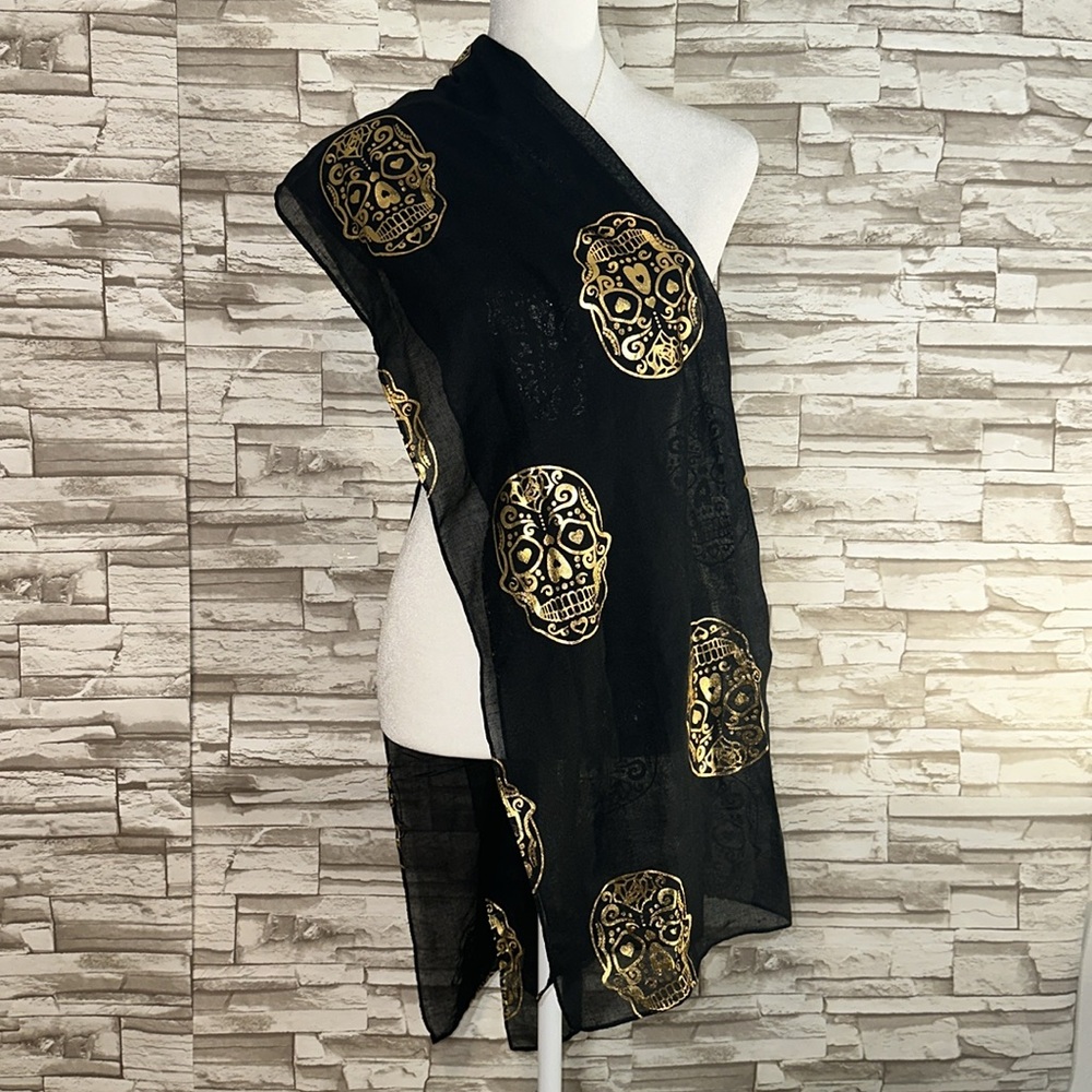 Charming Charlie Skull Scarf